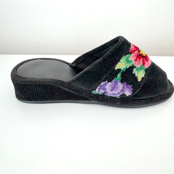 Feiler Women Black Heeled Slippers - Picture 6 of 10